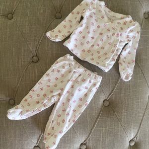 Baby gap preemie up to 7 lbs two piece set